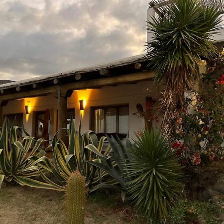 Hotel Texas Cafayate Esterno foto