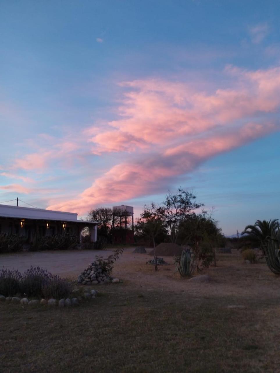 Hotel Texas Cafayate Esterno foto